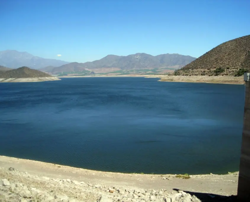 Projekt WEIN – Chile 4 La Paloma Stausee 1500x1125 1 845x684 1